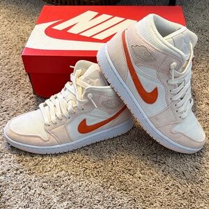 Nike Air Jordan 1 Mid Corduroy White Orange
